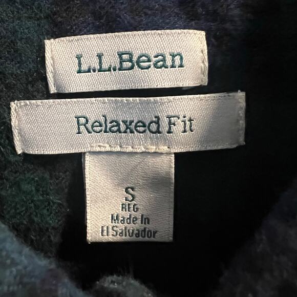 L.L.Bean 100% Cotton Navy Blue and Green Relaxed Fit Flannel Size S - Picture 3 of 7